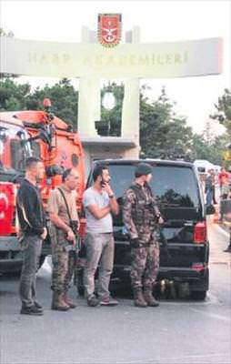 Lojmanlara da baskın