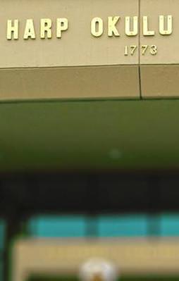 Deniz Harp Okulu Komutanlığında arama