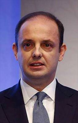 Merkez darbe teşebbüsüne meydan okudu