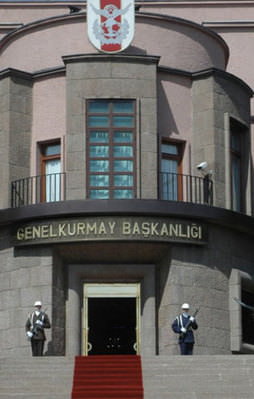 TSK'da dev FETÖ temizliği