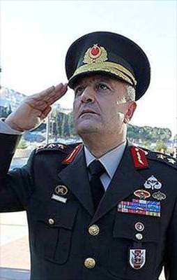 Aksakallı Paşa'ya terfi