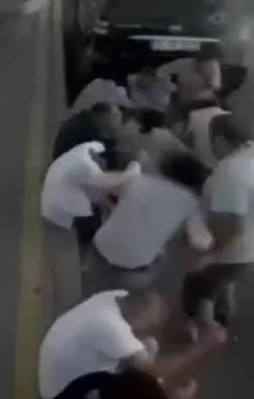 İşte tankın sivil halka ateş açtığı an!