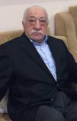 FETÖ ile mücadele FETÖ'cülere mi verildi?