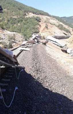 Elazığ'da Trene kalleş pusu saldırı