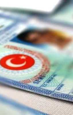 Aranan FETÖ savcısı sahte kimlikle yakalandı