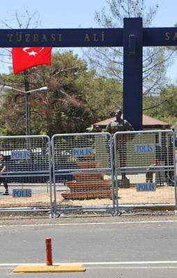 Komutanlıklarda FETÖ dokümanları çıktı