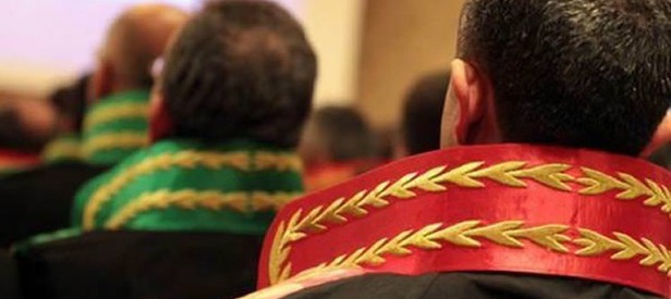 Yargıda 51 FETÖ'cü kaçak!