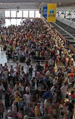 Bin 297 kişiye yurt dışına çıkış yasağı!