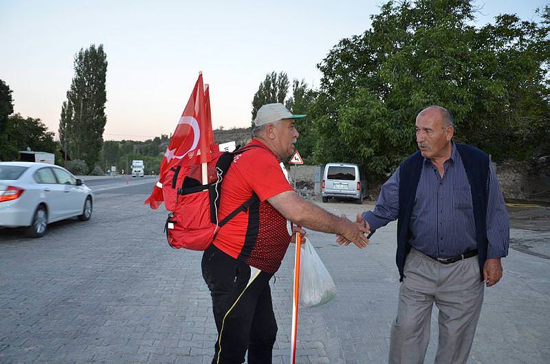 Erdoğan için Malatya'dan Ankara'ya yürüyecek