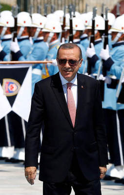 Cumhurbaşkanı Erdoğan'dan önemli açıklamalar