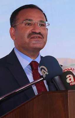 Bozdağ: Gülen kaçarsa bunu ABD yapar