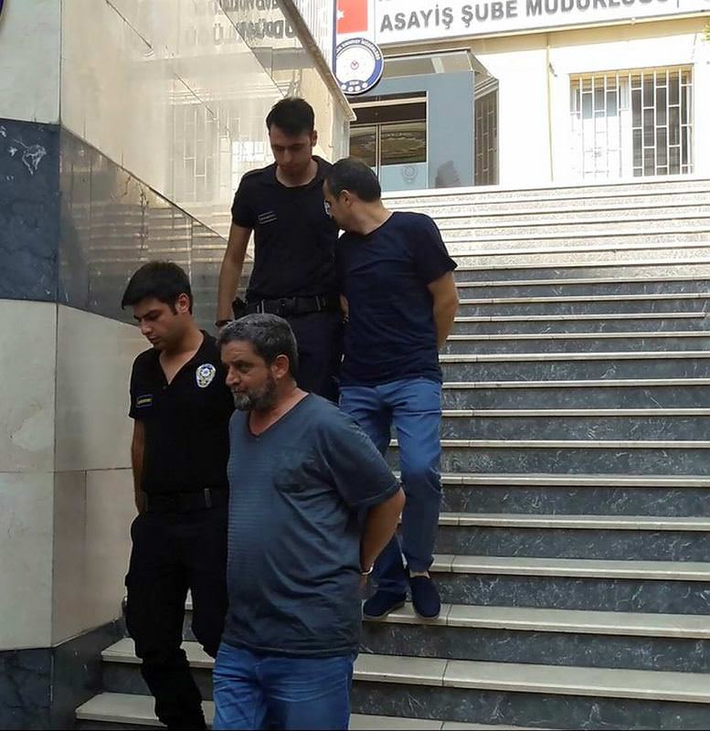 FETÖ'cü Türköne tutuklandı