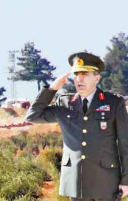 FETÖ'cü generalden DAEŞ'e yardım!