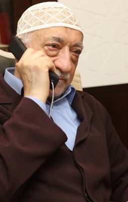 New York Times’a FETÖ ilanı