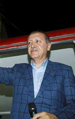 Erdoğan: Millet darbeler tarihini ters yüz etti!