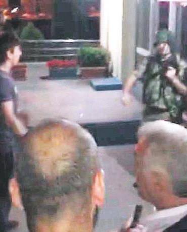 Düğünü bıraktı hainlerle catıştı-1