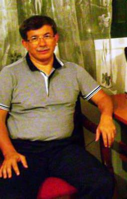 Ahmet Davutoğlu Yunan adalarında tatilde