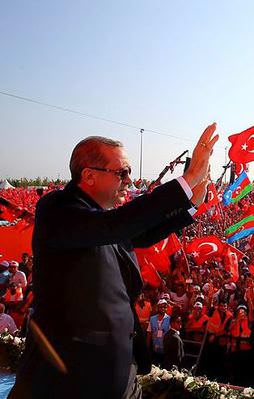 Erdoğan: Bu millete kimse bu esareti asla getiremeyecektir