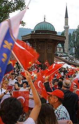 Balkan Müslümanları 'anavatan' Türkiye için nöbette