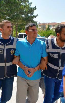 'Korsan' hakim tutuklandı