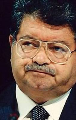 Turgut Özal’ı zehirlediler