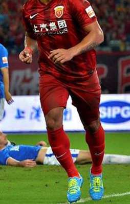 F.Bahçe'nin kaçırdığı balık büyük oldu!