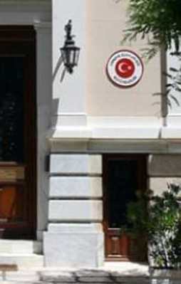 Yunanistan'daki iki Türk askeri ataşe kayıp