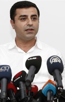 Demirtaş ve Önder hakkında 5 yıl hapis istemi