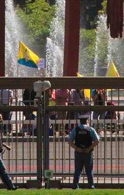 Teröristler BM binasını bastı