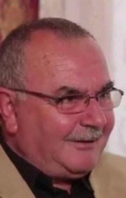 Teröristbaşı Gülen'e şiirler yazan Rıfat Sayar yakalandı