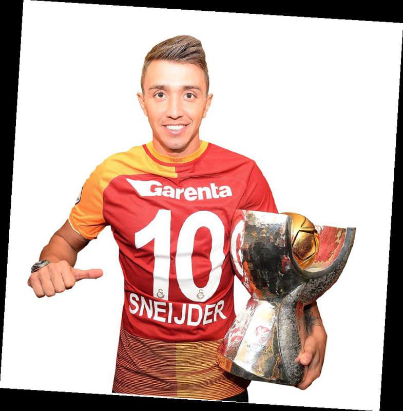 10. kupasını kaldırdı Hagi’yi yakaladı