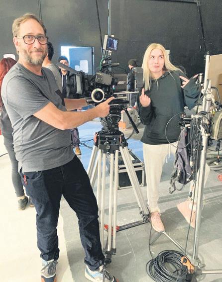 tilki-ayi-ariyor-1581372140818.jpeg Aleyna Tilki'den ilginç soru: Ayı rolünü kim oynamak ister?-1