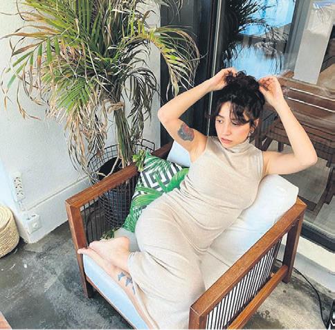 Zeynep Bastık tünedi-1