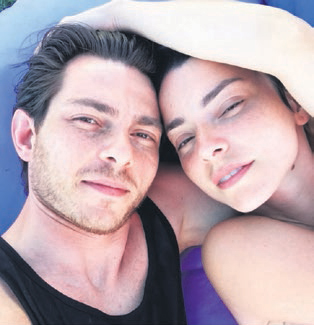 Merve Boluğur'dan sevgilisi Burak Dayı ile aşk dolu poz-1