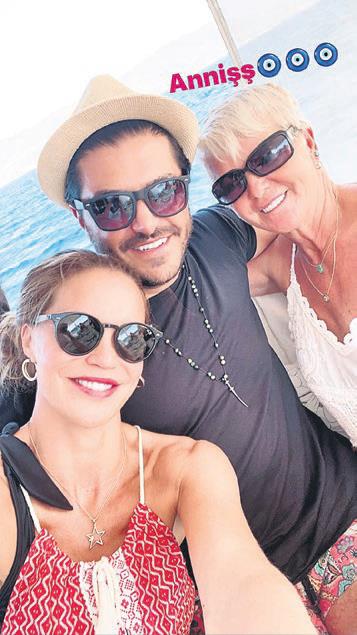 Uğur Akkuş ile Bodrum'da tatilde olan Ebru Şallı keyifli anlar yaşadı-1