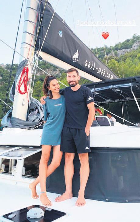 Şilan Makal ile futbolcu eşi Şener Özbayraklı balayına gecikmeli çıktı -  Takvim