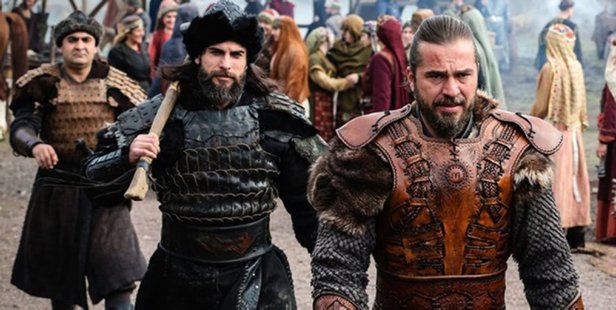 ertugrul-bey-olarak-gelecekken-ters-kose-yapildi-herkes-oyle-zannetse-de-1599317724846.jpg Ertuğrul Bey olarak gelecekken ters köşe yapıldı! Herkes öyle zannetse de...-4
