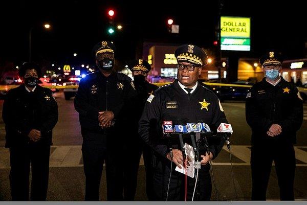 ABD'nin Chicago kentinde silahlı saldırı! Vurulan 7 kişiden 5'i hayatını kaybetti-4
