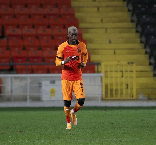 henry-onyekuru-galatasaray-formasini-bana-tekrar-giydirdigi-icin-allaha-sukrediyorum-1611950229442.jpeg Henry Onyekuru: Galatasaray formasını bana tekrar giydirdiği için Allah'a şükrediyorum-2