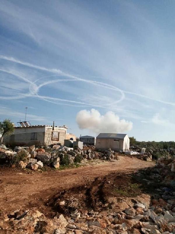 son-dakika-esedin-ucaklari-idlibi-vurdu-1612274064970.jpg SON DAKİKA: Esed'in uçakları İdlib'i vurdu-2