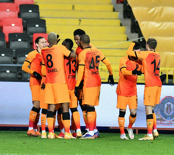 1613727136956.jpg İstatistikler şampiyonu belirledi! Galatasaray, Fenerbahçe, Beşiktaş, Trabzonspor... Kim şampiyon olacak?-4