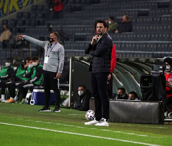 1614781298738.jpg Fenerbahçe'de Caner Erkin görüşmesi öncesi Erol Bulut'tan kritik rapor-9