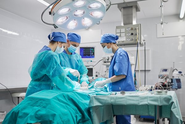 doktorun-ihmali-hayatini-kaybetti-karninda-gazli-bez-unuttular-dogurganligini-kaybetti-1616652379932.jpg Doktorun ihmali hayatını kararttı! Karnında gazlı bez unuttular! Doğurganlığını kaybetti-2