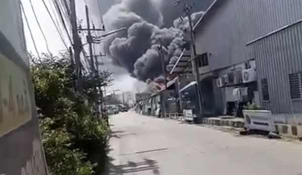 Dünya bu işçiyi konuşuyor! Patronuna kızdı depoyu havaya uçurdu-4