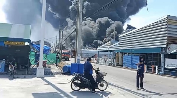 Dünya bu işçiyi konuşuyor! Patronuna kızdı depoyu havaya uçurdu-2