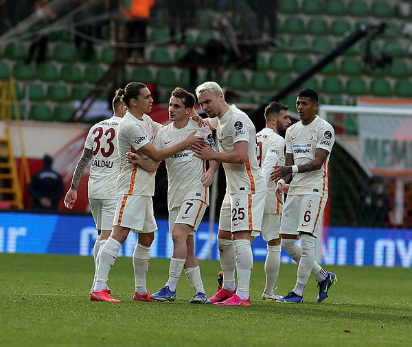 Galatasaray'da kara tablo! 141 gündür yüzler gülmüyor-4