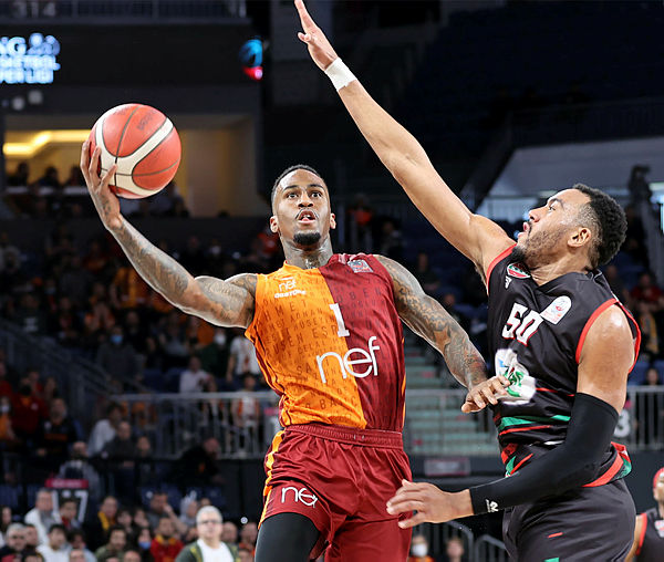 1649069276044.jpg Galatasaray ibrasızlık kararı sonrası coştu! Futbol, basketbol, voleybol... Tüm branşlarda yüzler gülüyor-3