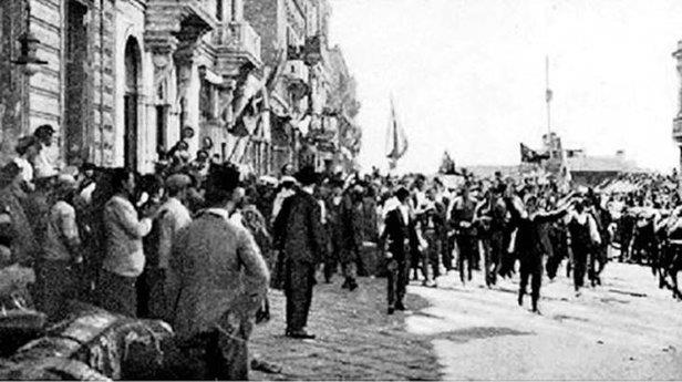 9-eylul-ne-gunu-9-eylulde-ne-oldu-izmirin-kurtulusu-sozleri-9-eylul-izmirin-kurtulusu-resimli-mesajlari-2022-1662708377402.jpg 9 Eylül ne günü? 9 Eylül'de ne oldu? İzmir’in Kurtuluşu sözleri 9 Eylül İzmir'in kurtuluşu resimli mesajları 2022!-2