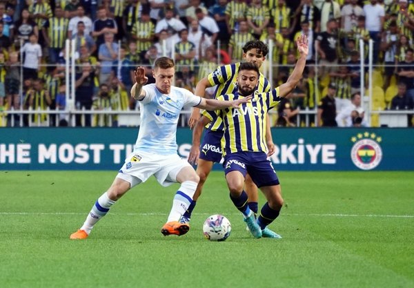 UEFA'dan Fenerbahçe, Trabzonspor, Sivasspor ve Başakşehir'e ceza-2