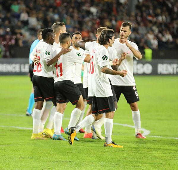 UEFA sıralaması aşkına Avrupa'da hedef 4'te 4! Fenerbahçe, Trabzonspor, Başakşehir ve Sivasspor galibiyet için sahaya çıkıyor-6